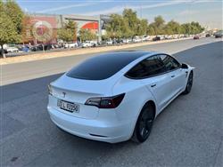 تسلا موديل 3